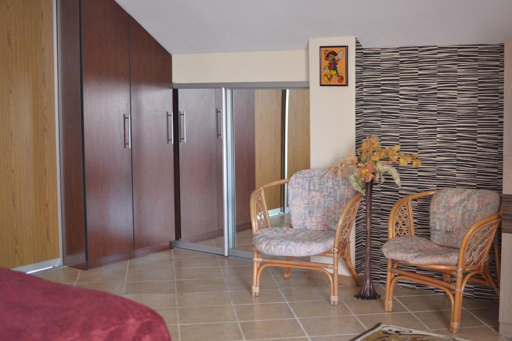 Hotel Home Sweet Home Kisinyov Kültér fotó